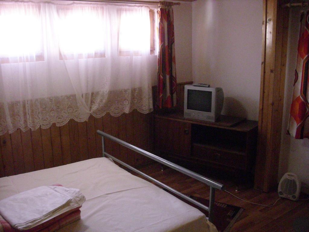 Pensiunea Montan Szászbuda Szoba fotó